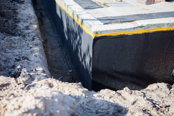 Professional Vapor Barrier Installation technician working in Bradford, TN